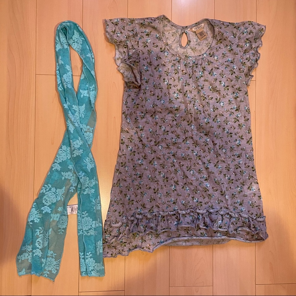 Set of Two Macys juniors Floral tunic shirts with scarves
